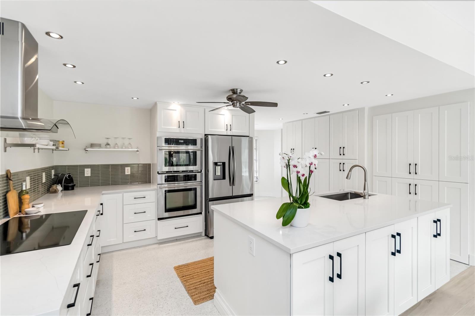 SIESTA BEACH - Residential