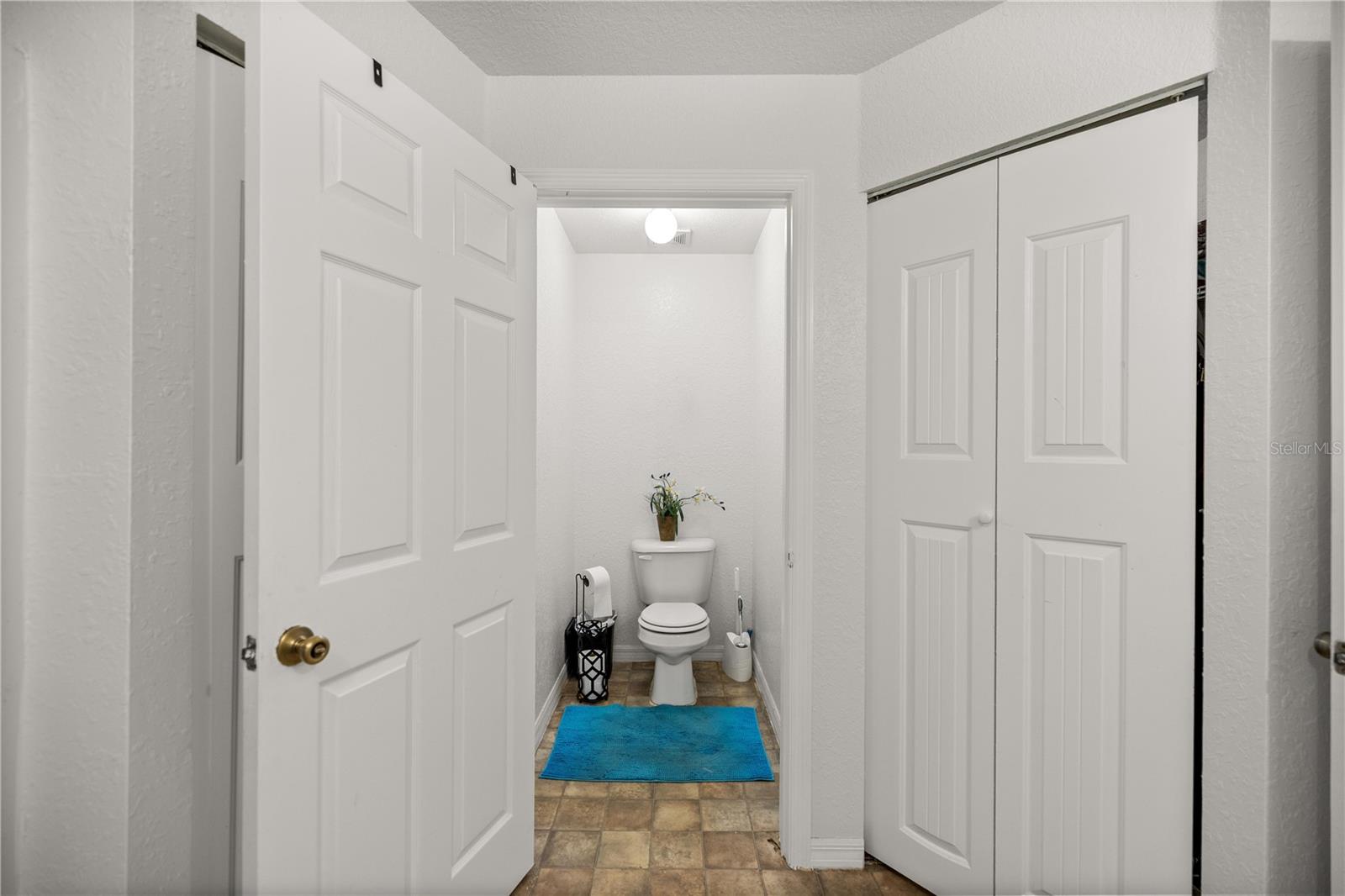 BELLEVIEWS SUNNY SKIES - Residential