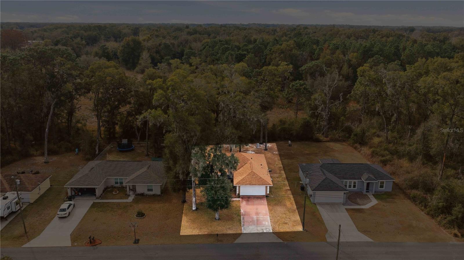 BELLEVIEWS SUNNY SKIES - Residential