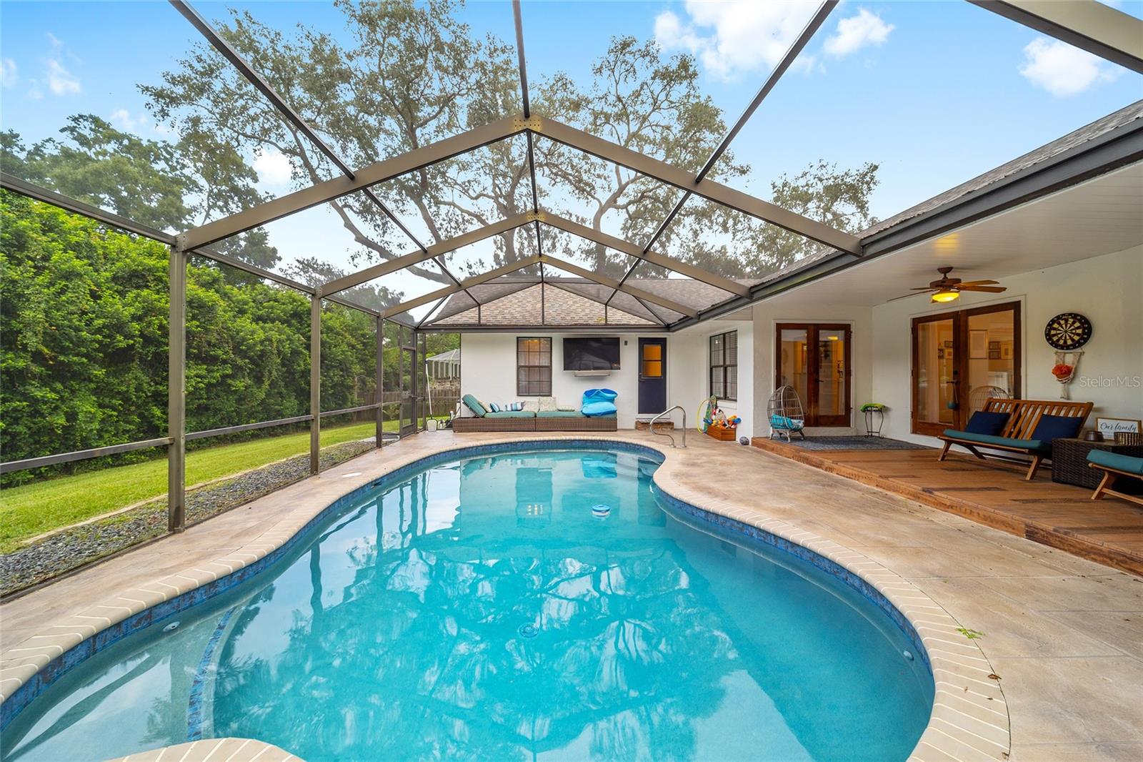 QUAIL HOLLOW - Residential