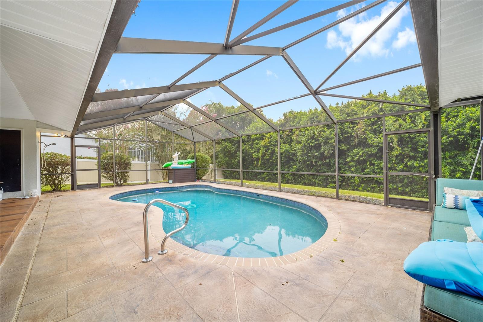 QUAIL HOLLOW - Residential