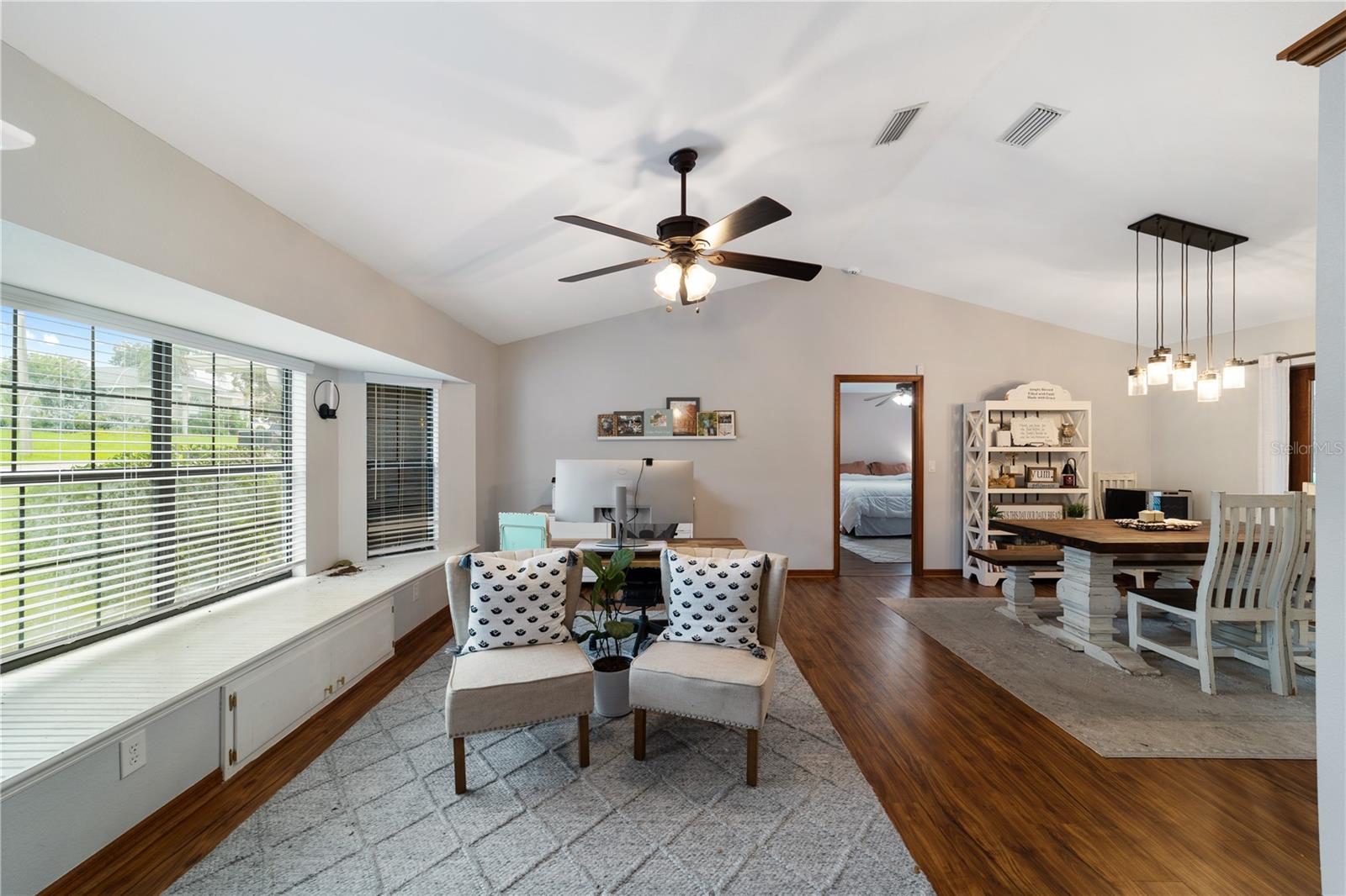 QUAIL HOLLOW - Residential