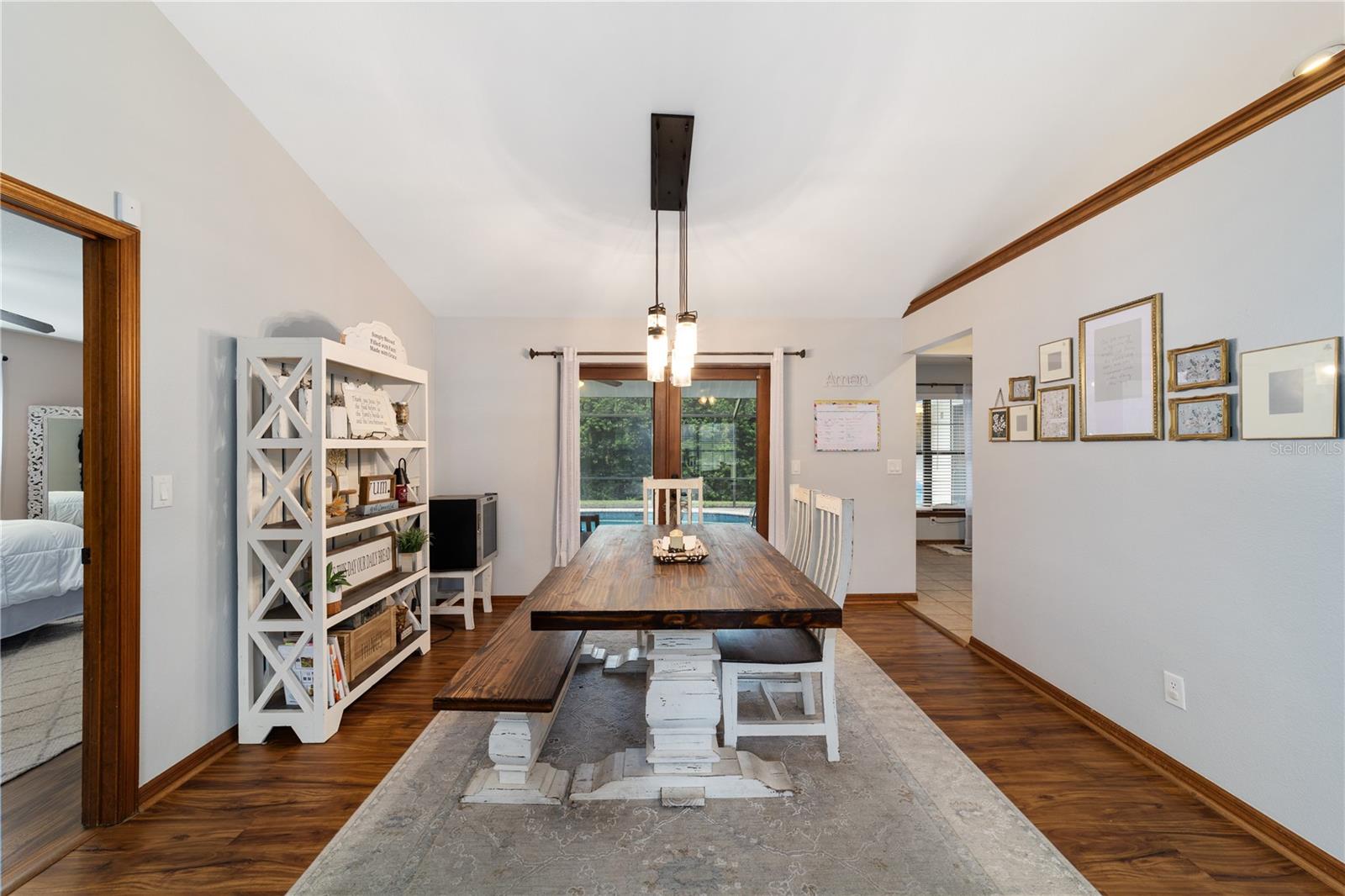 QUAIL HOLLOW - Residential