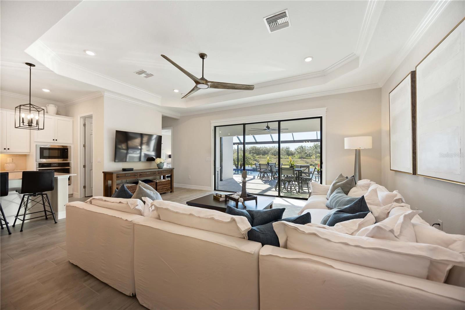 SARASOTA NATIONAL PH 8 - Residential