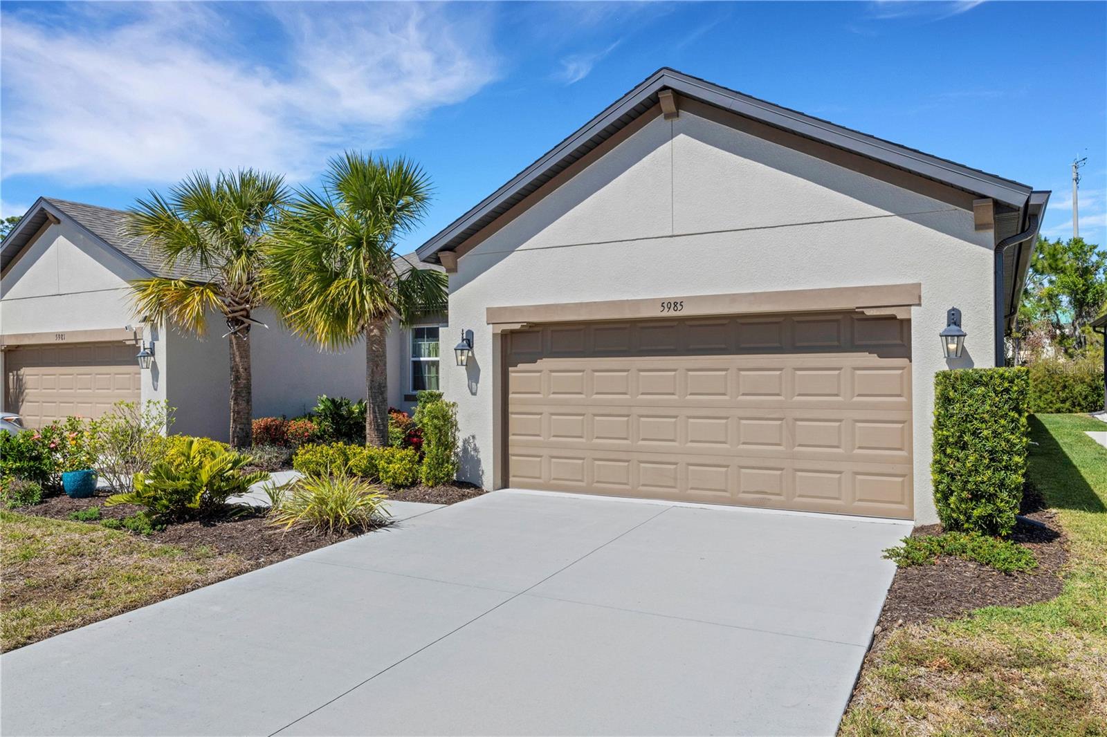 Welcome to this stunning villa located in the sought-after Amberly community in East Bradenton! With its spacious open floor plan and Mediterranean/Italian-inspired design, this home exudes timeless elegance and charm. Just a short distance from the community pool, you will enjoy easy access to relaxation and recreation. The community is ideal for leisurely walks and bike rides, offering a tranquil environment to unwind. Whether you are entertaining guests or enjoying quiet moments at home, this villa provides the ideal setting for a vibrant and comfortable lifestyle. Don't miss the opportunity to make this your new home!
