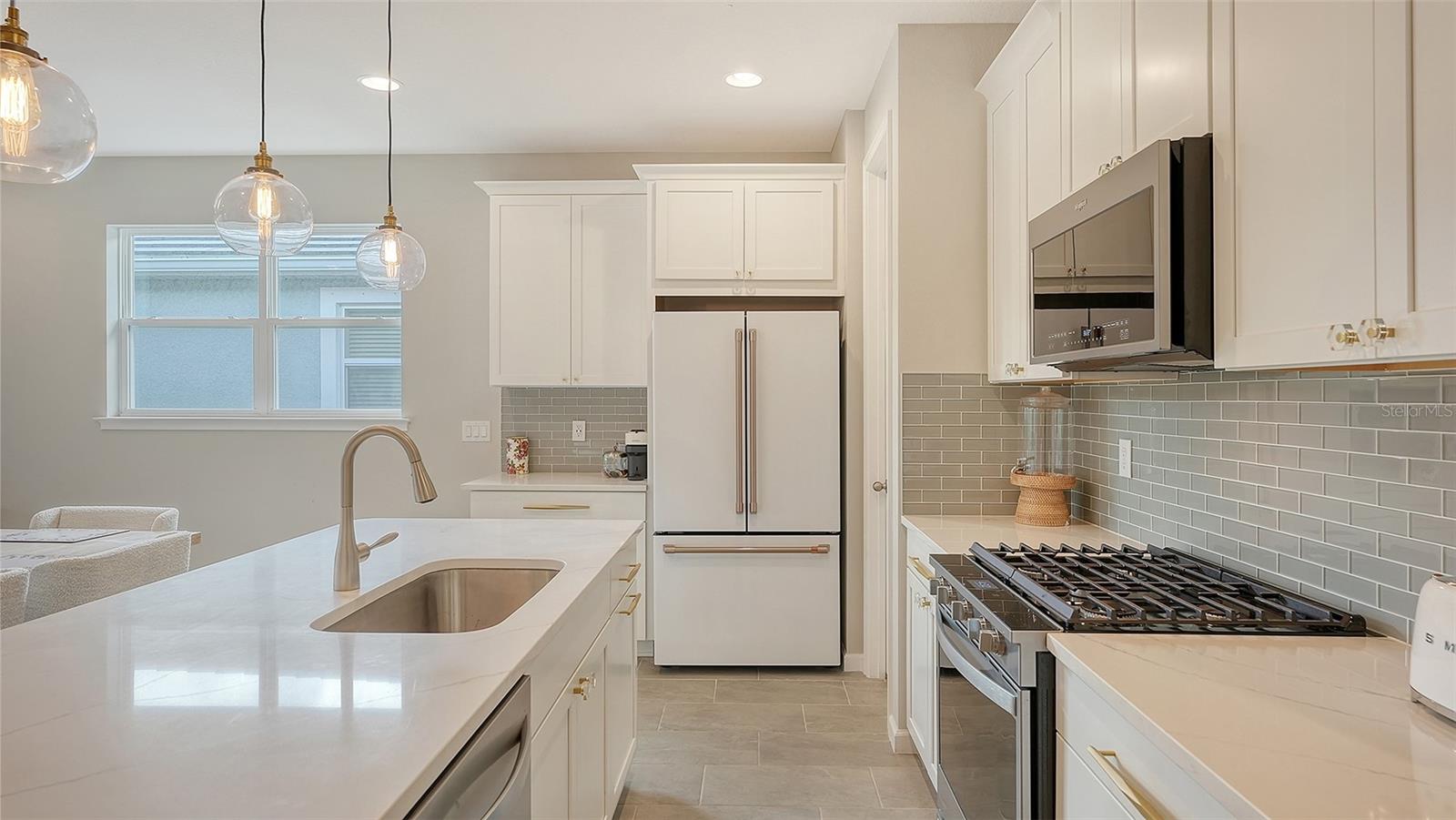 SUNRISE PRESERVE PH 3 - Residential Lease