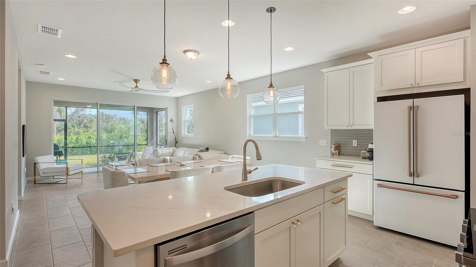 SUNRISE PRESERVE PH 3 - Residential Lease
