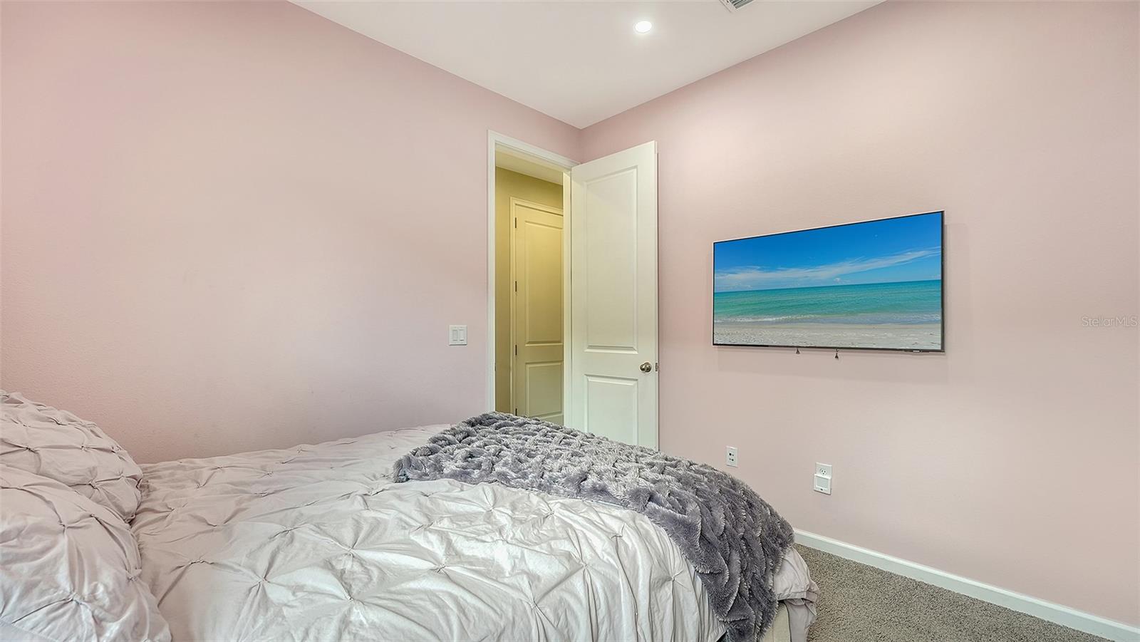 SUNRISE PRESERVE PH 3 - Residential Lease