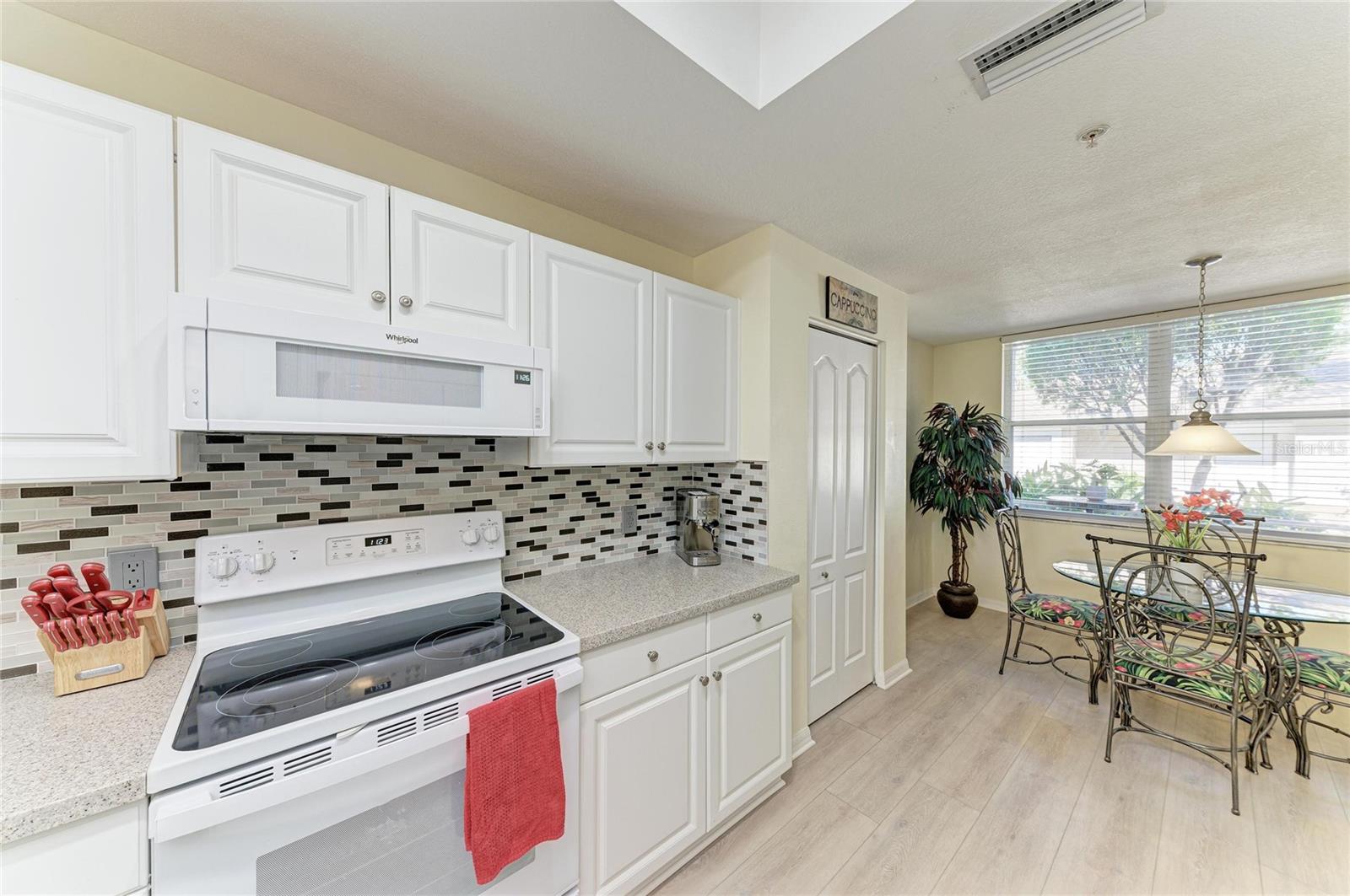 HERITAGE OAKS- VERANDA 7 - Residential