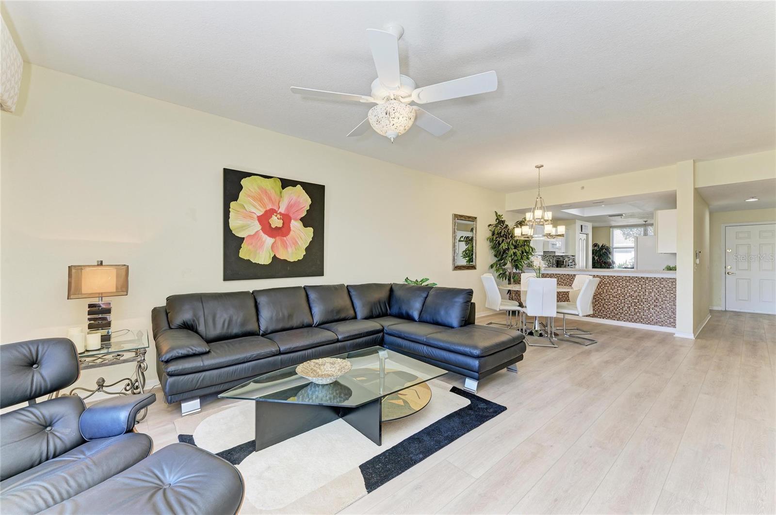 HERITAGE OAKS- VERANDA 7 - Residential