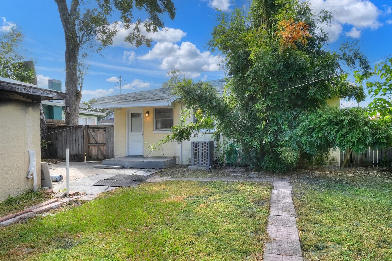 DIXIELAND REV - Residential