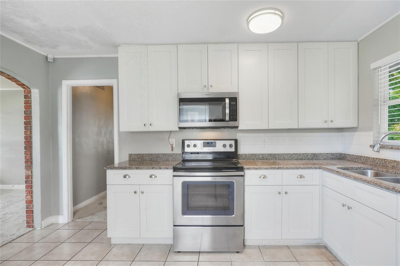 DIXIELAND REV - Residential