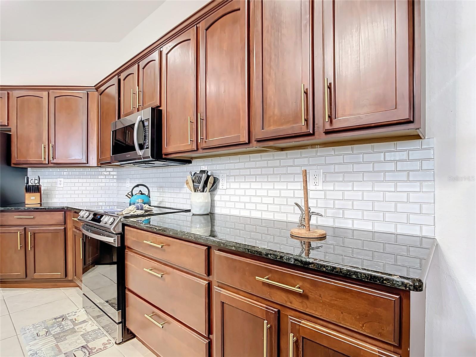 ROTONDA WEST PINE VALLEY - Residential