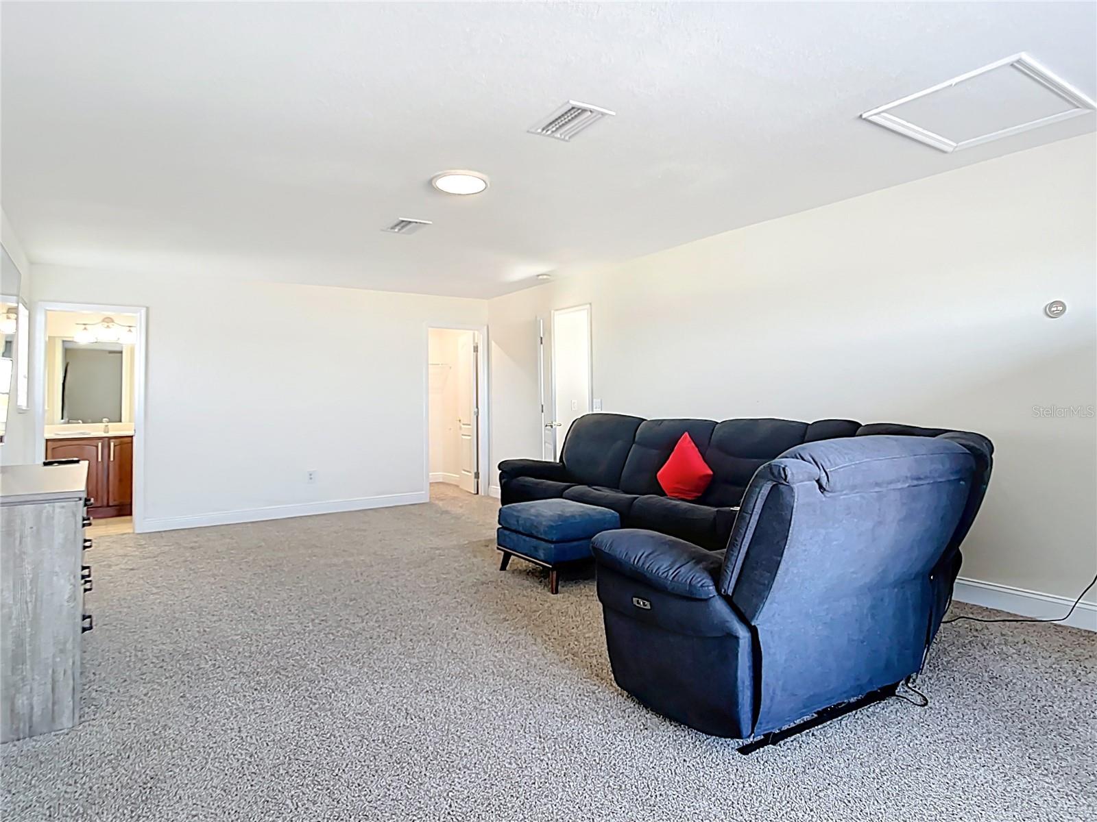 ROTONDA WEST PINE VALLEY - Residential