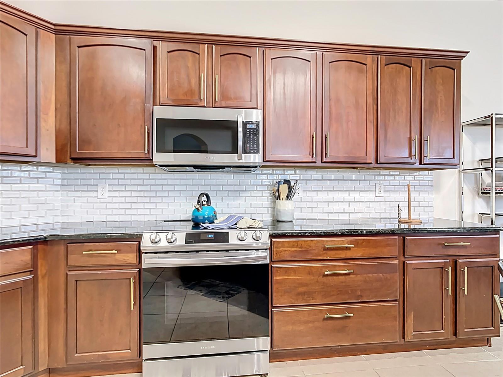 ROTONDA WEST PINE VALLEY - Residential