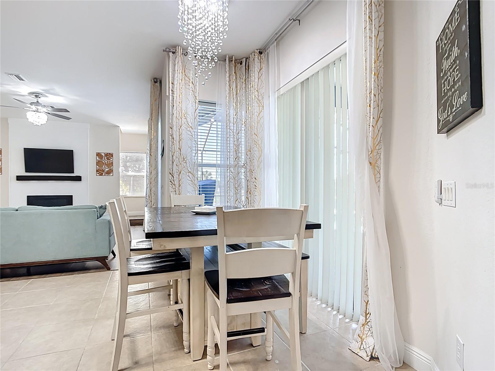 ROTONDA WEST PINE VALLEY - Residential