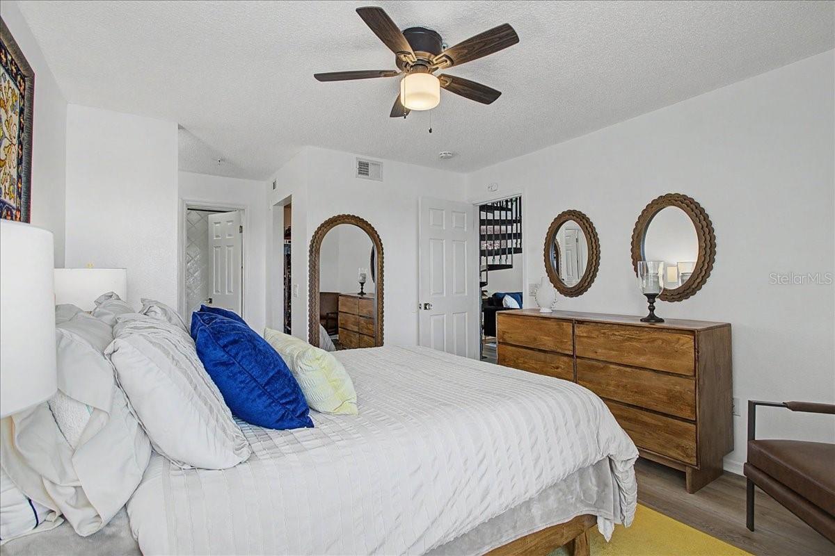 AUDUBON CONDO AT FEATHER SOUND - Residential