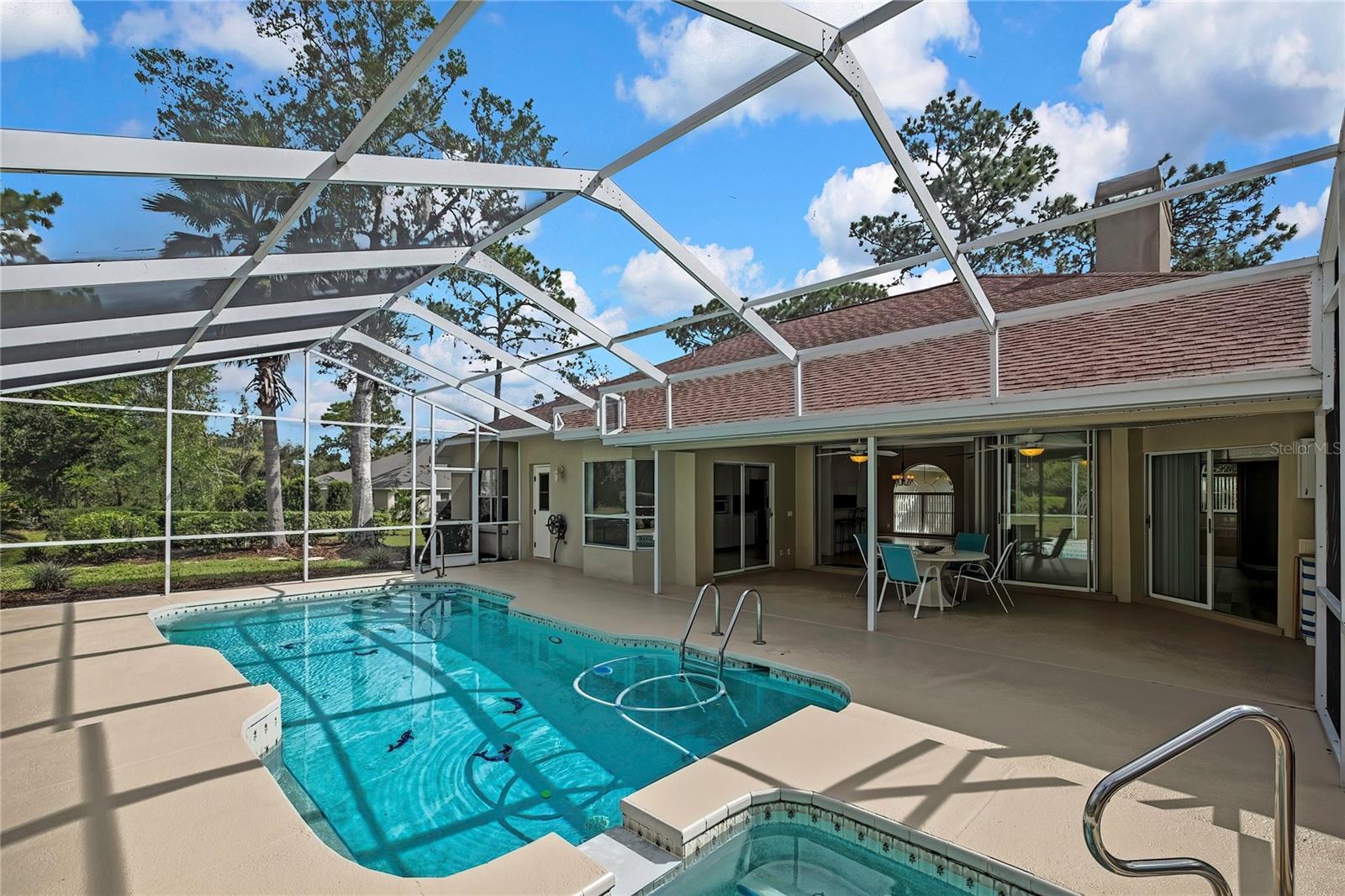 PINE RIDGE UNIT 03 - Residential