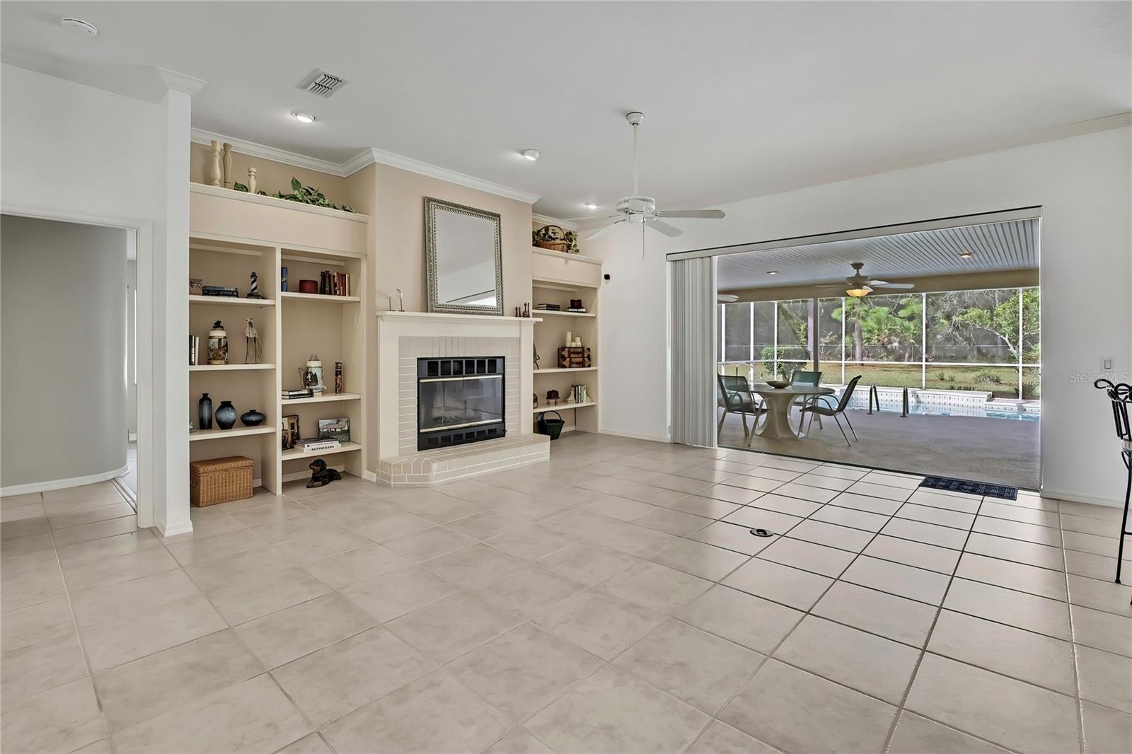PINE RIDGE UNIT 03 - Residential