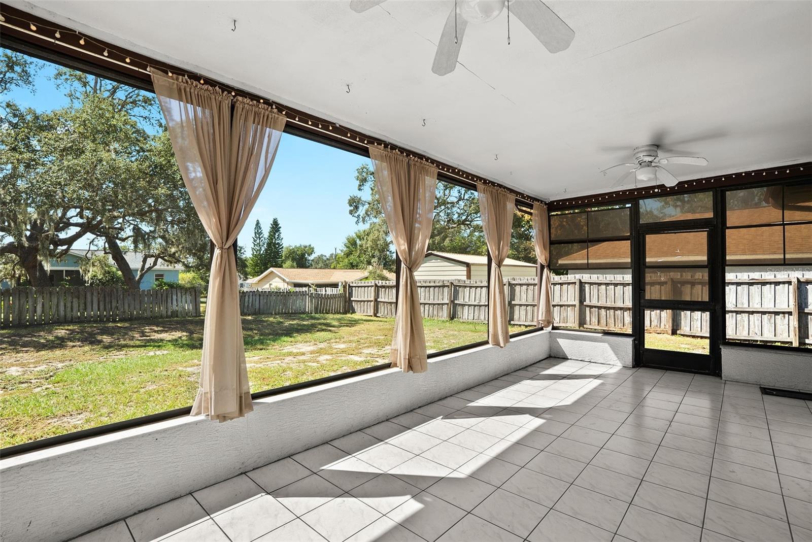 SPRING HILL - Residential Lease