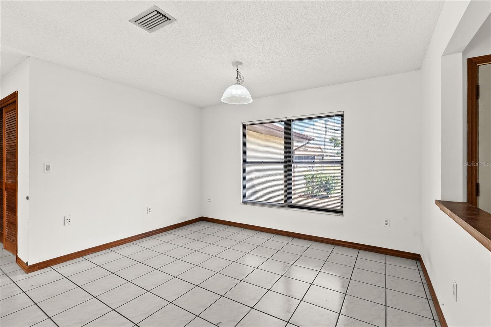 SPRING HILL - Residential Lease