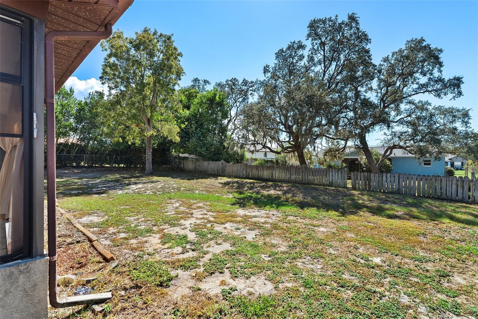 SPRING HILL - Residential Lease