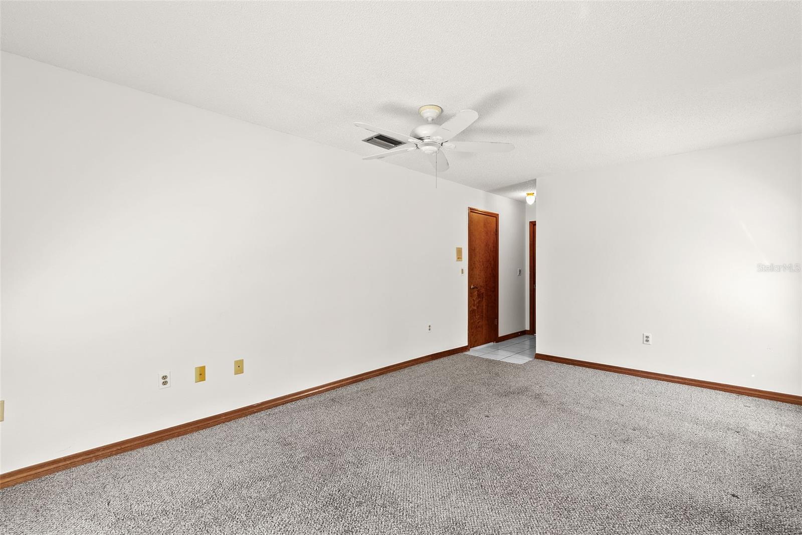 SPRING HILL - Residential Lease