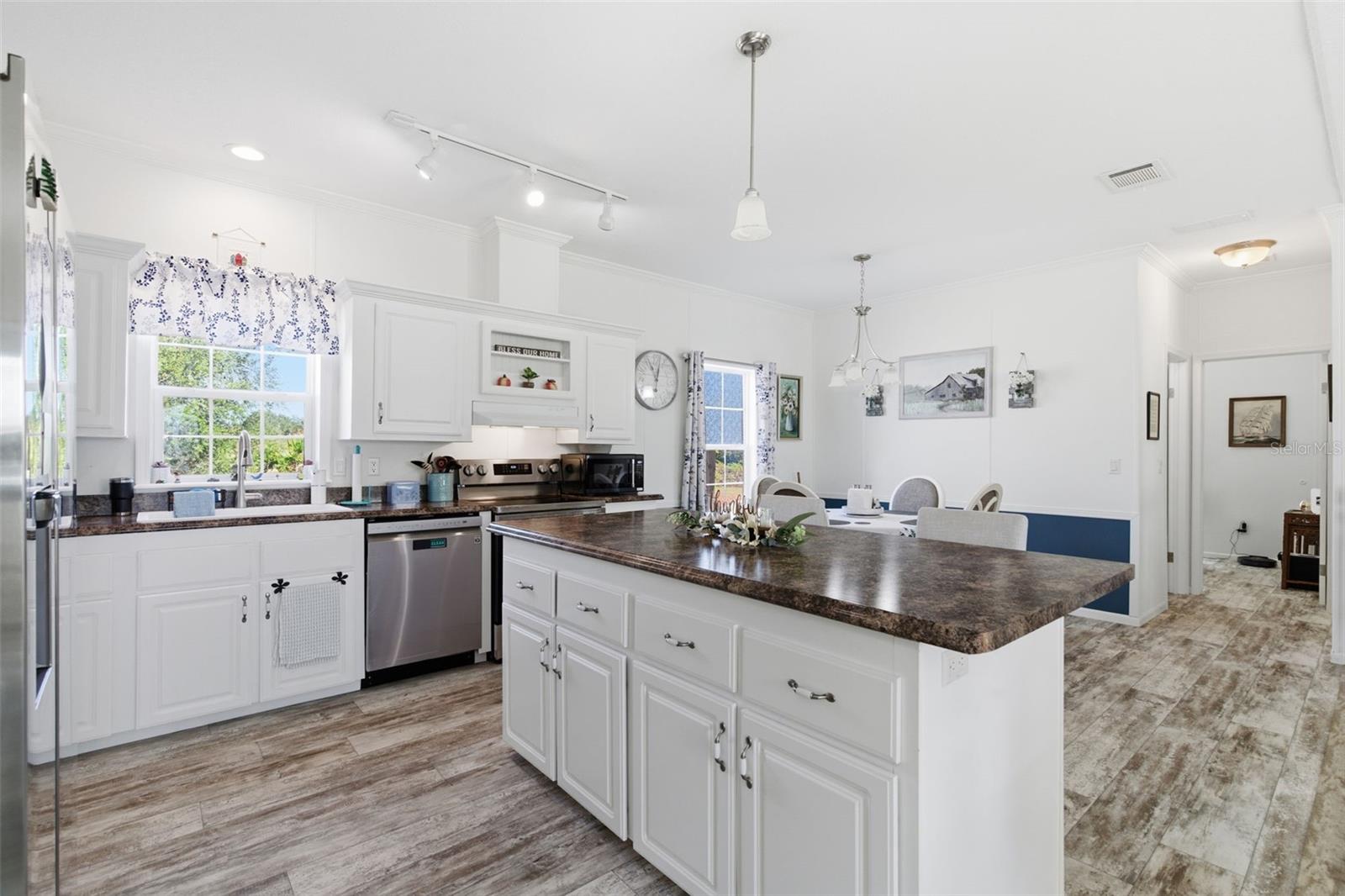 PIGEON HEAVEN - Residential