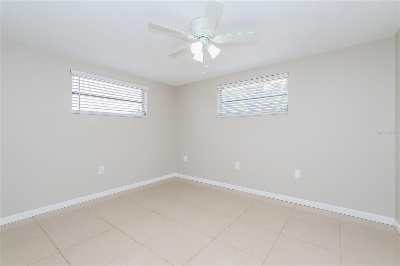 COLONIAL HILLS - Residential Lease