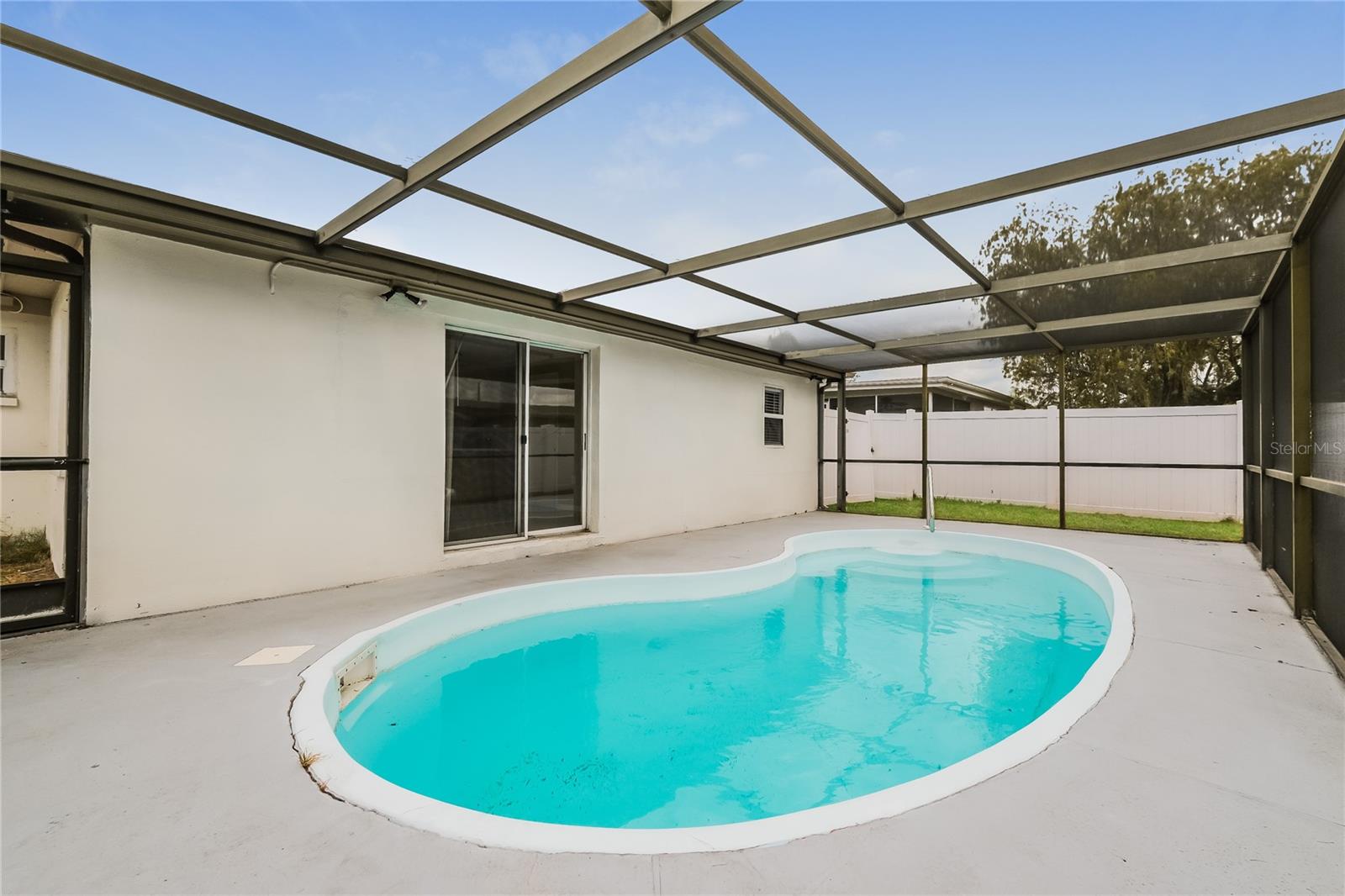 COLONIAL HILLS - Residential Lease