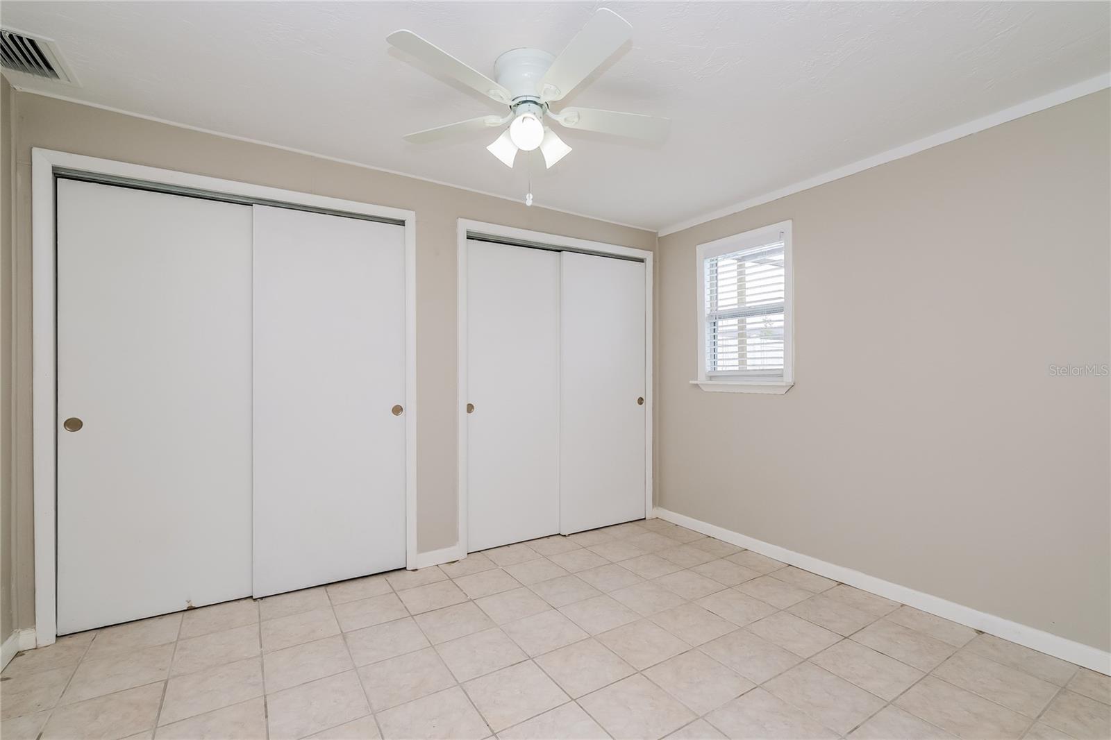 COLONIAL HILLS - Residential Lease