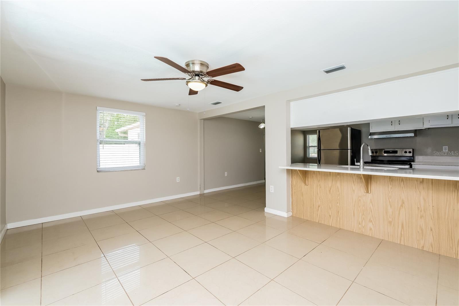 COLONIAL HILLS - Residential Lease