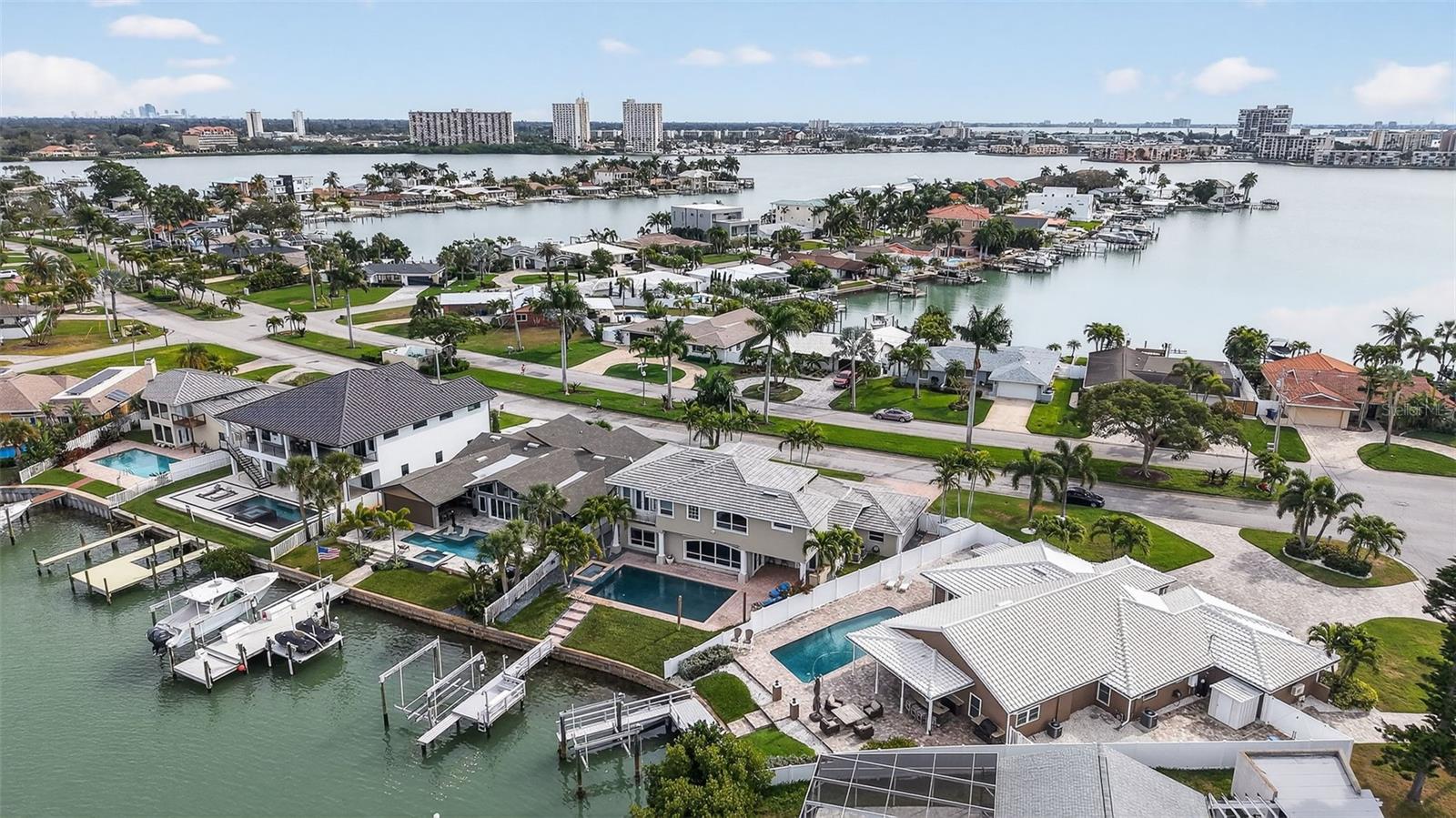 SOUTH CSWY ISLE YACHT CLUB 2ND ADD - Residential