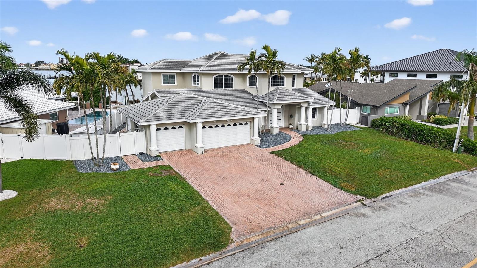 SOUTH CSWY ISLE YACHT CLUB 2ND ADD - Residential