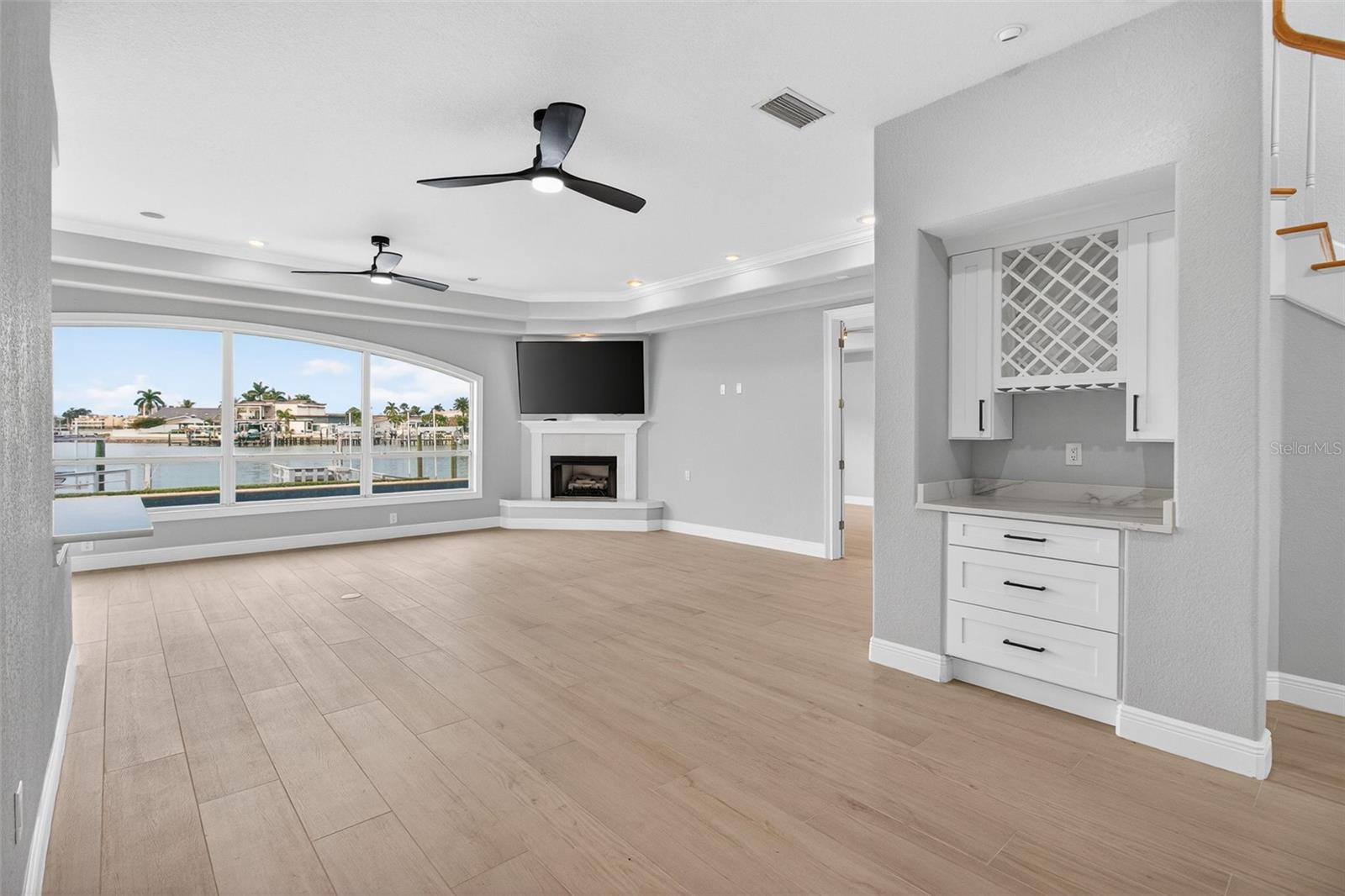 SOUTH CSWY ISLE YACHT CLUB 2ND ADD - Residential