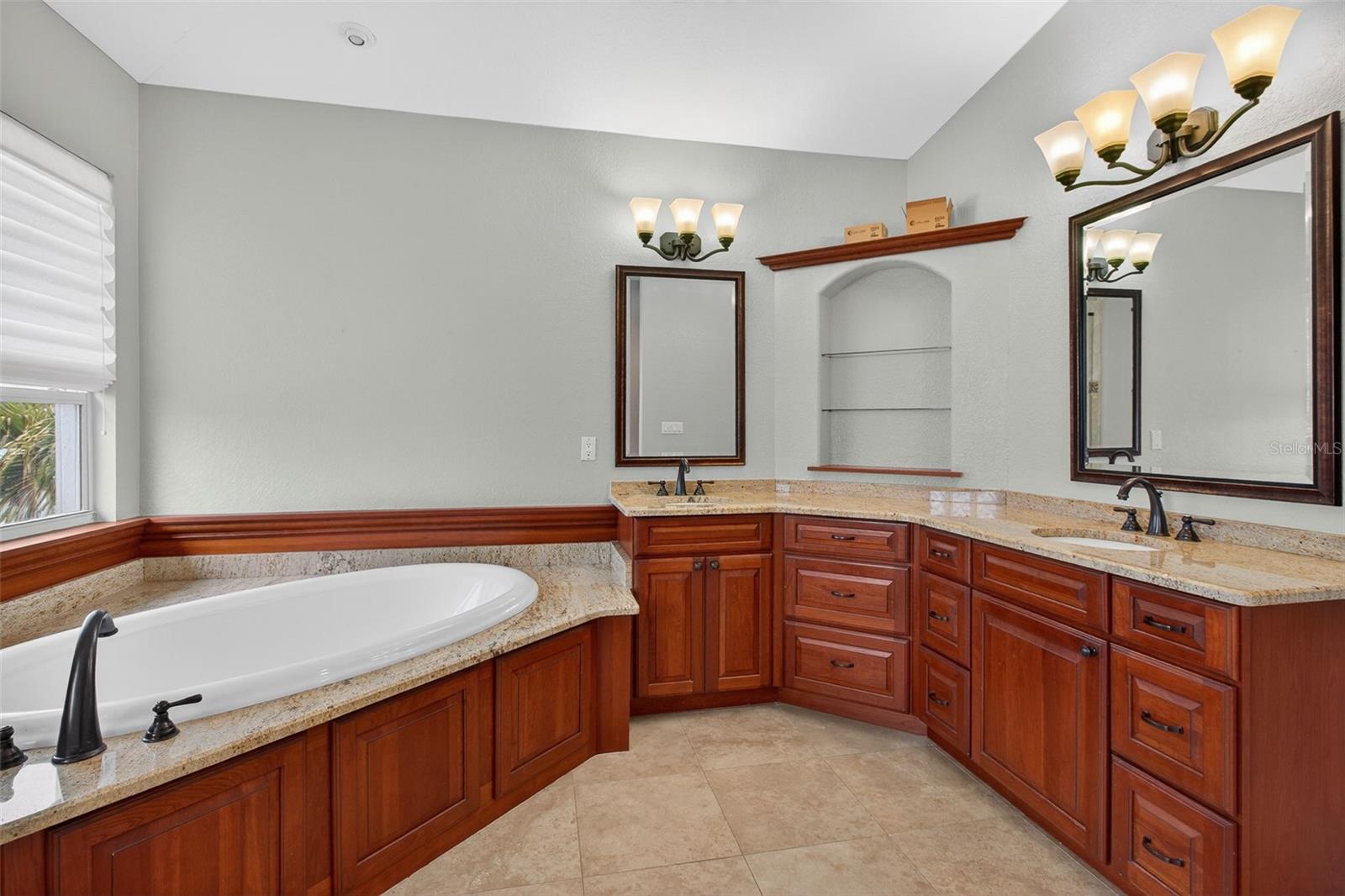 SOUTH CSWY ISLE YACHT CLUB 2ND ADD - Residential