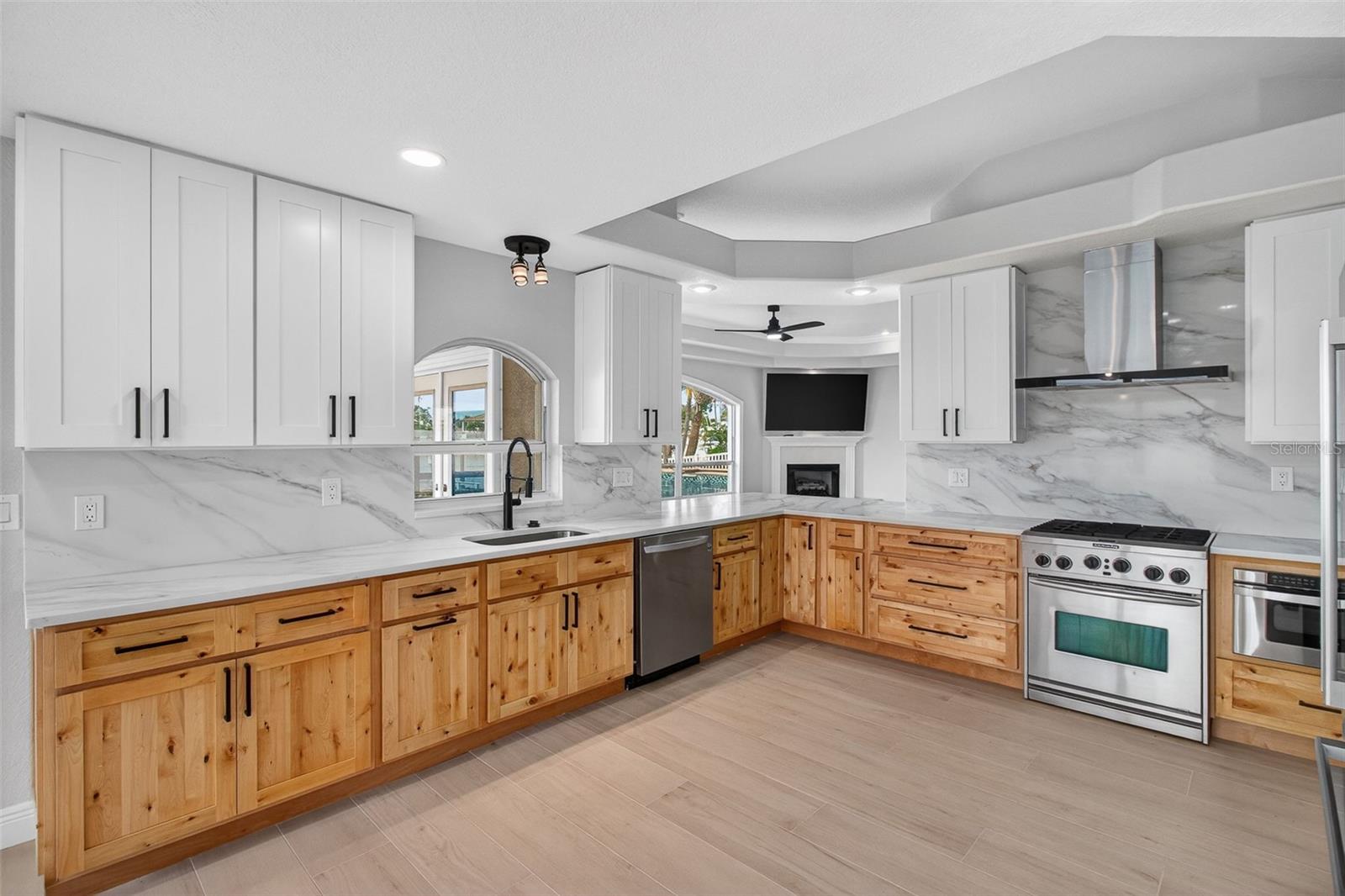 SOUTH CSWY ISLE YACHT CLUB 2ND ADD - Residential