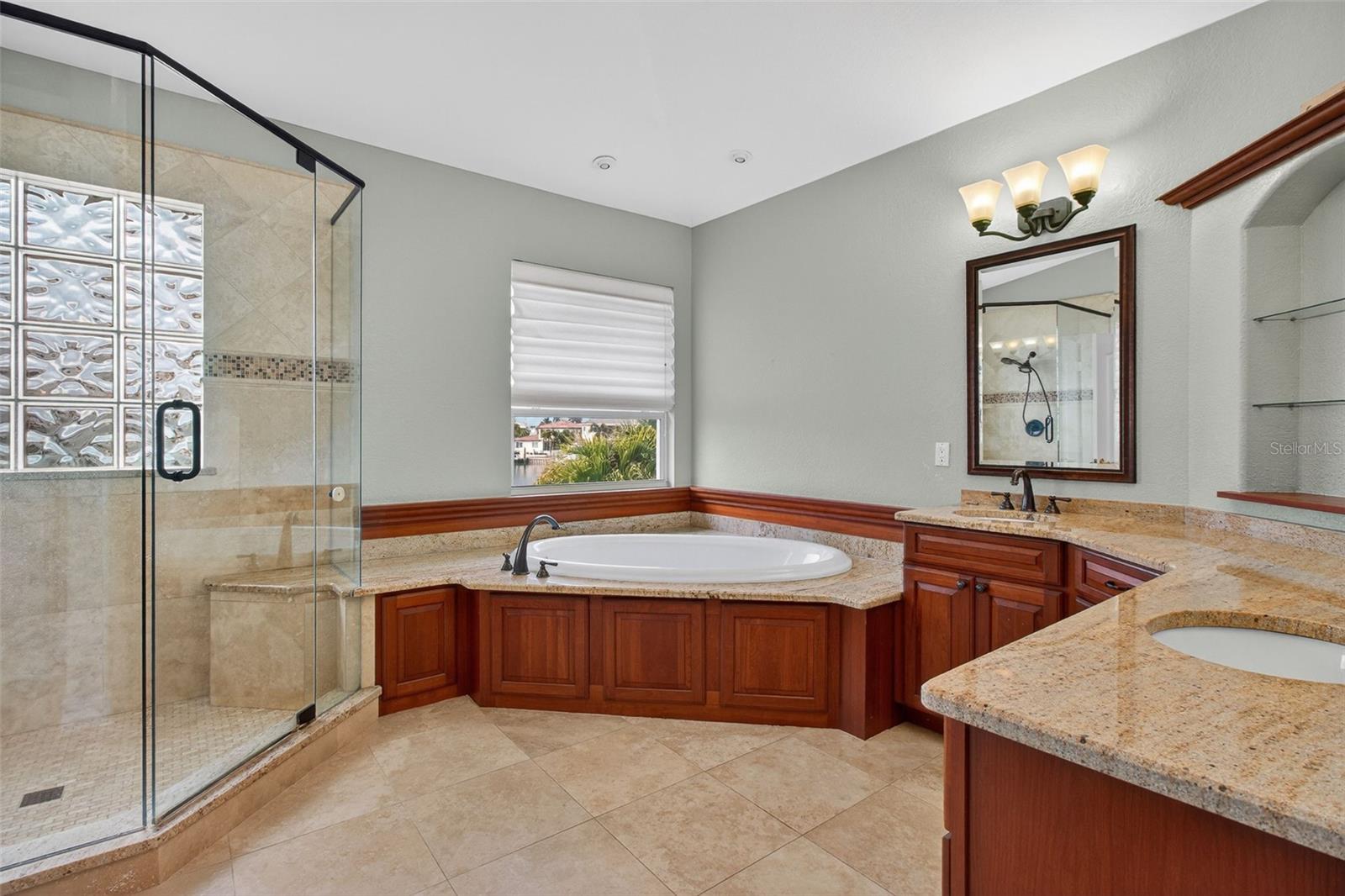 SOUTH CSWY ISLE YACHT CLUB 2ND ADD - Residential