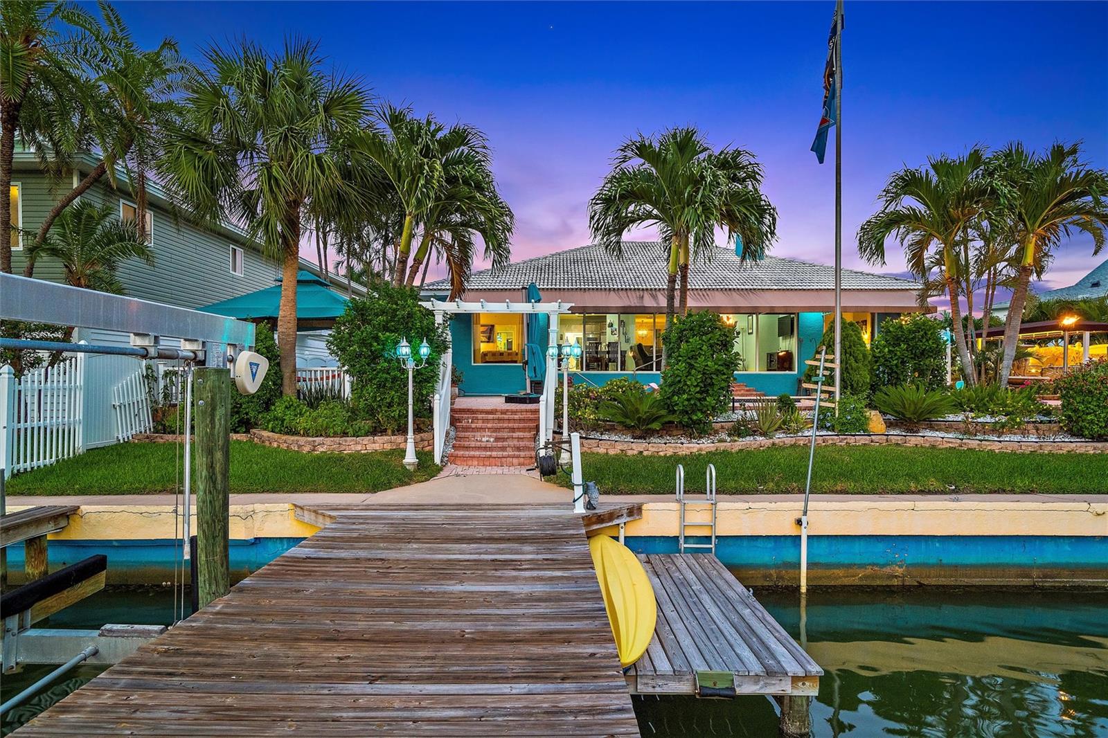 TIERRA VERDE UNIT 1 1ST REP - Residential