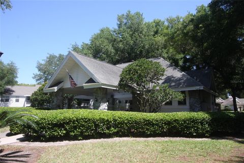 A home in APOPKA