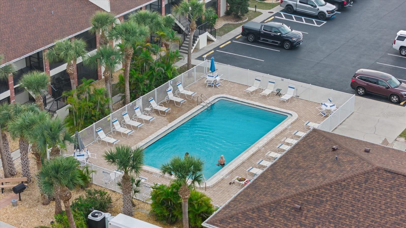 PALM MANOR PH 02 - Residential Lease