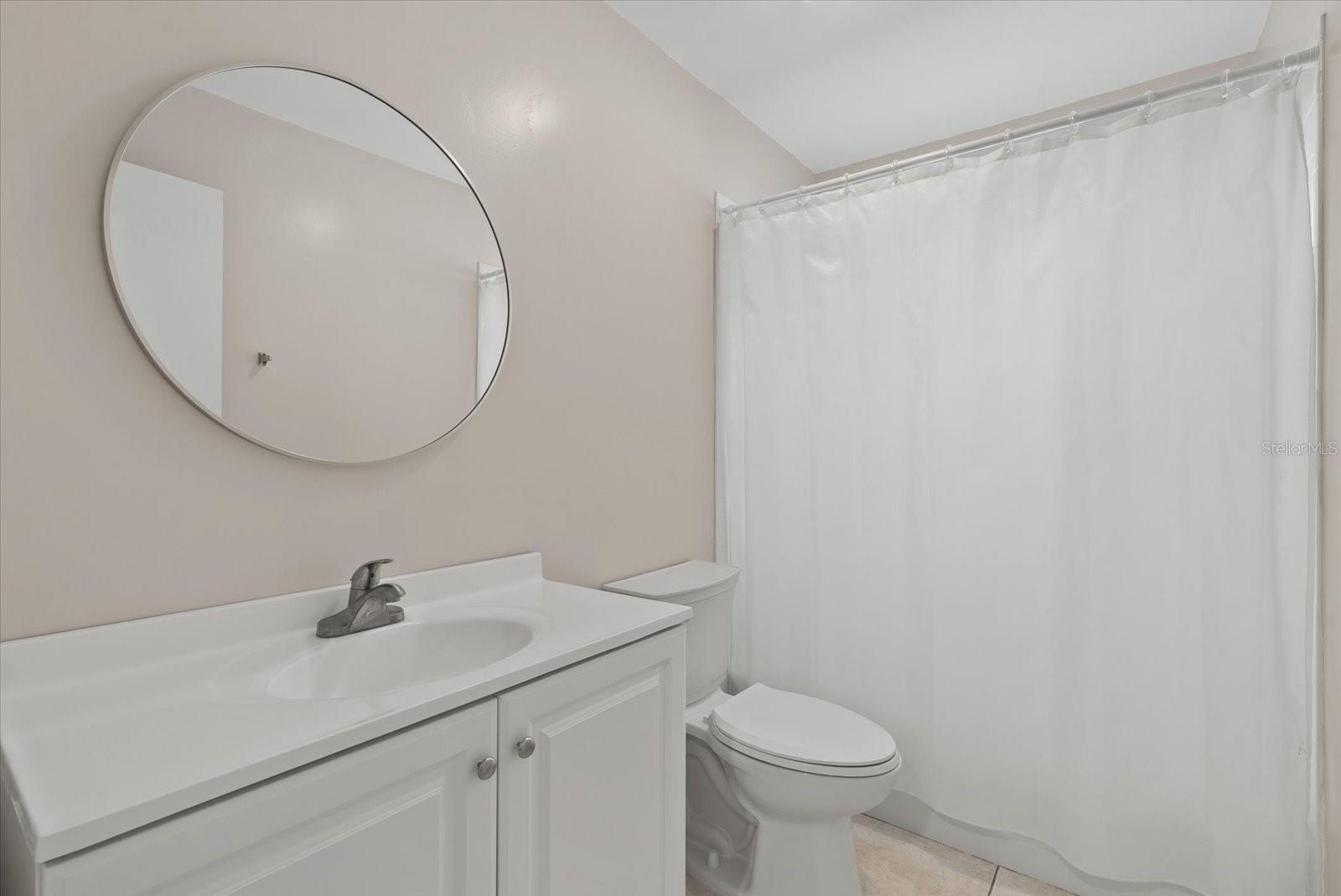 PALM MANOR PH 02 - Residential Lease