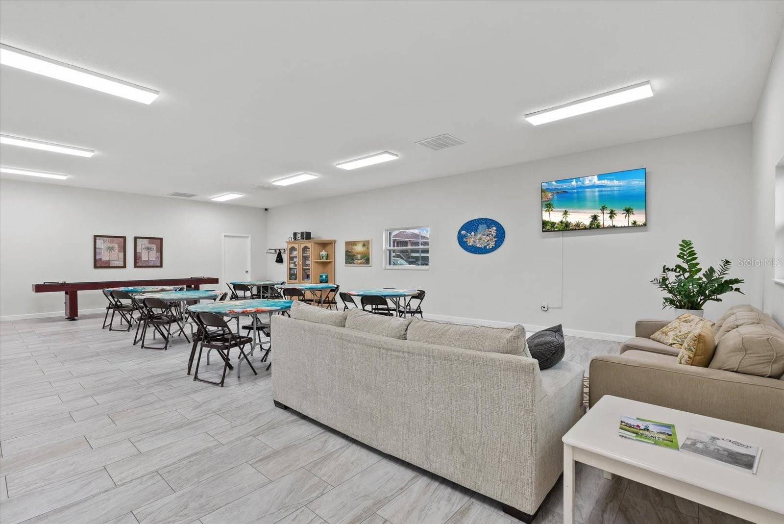 PALM MANOR PH 02 - Residential Lease