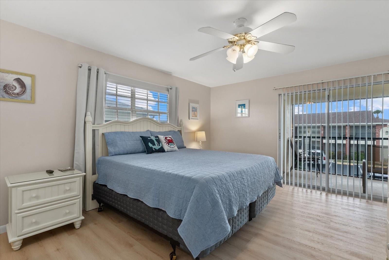 PALM MANOR PH 02 - Residential Lease