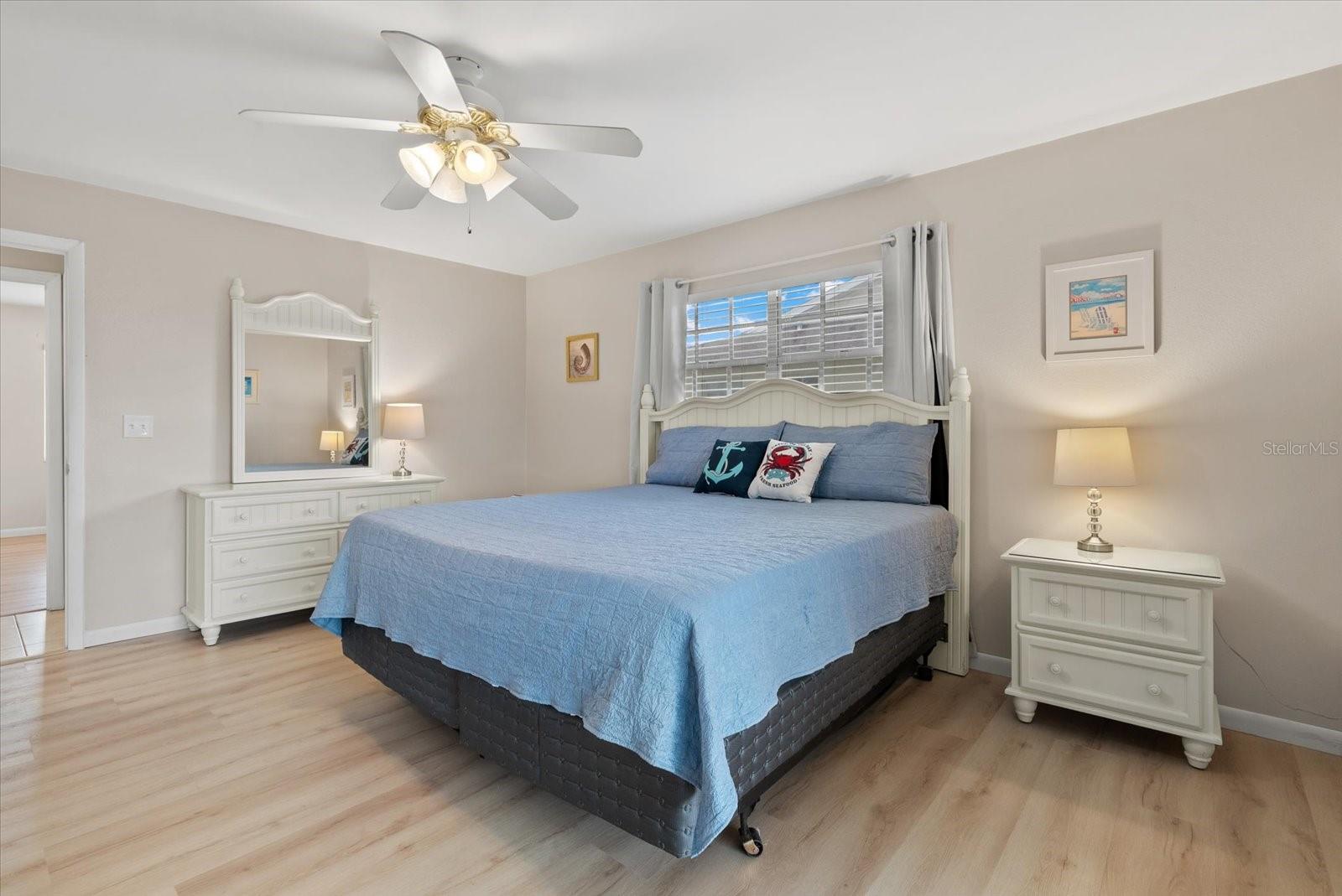 PALM MANOR PH 02 - Residential Lease