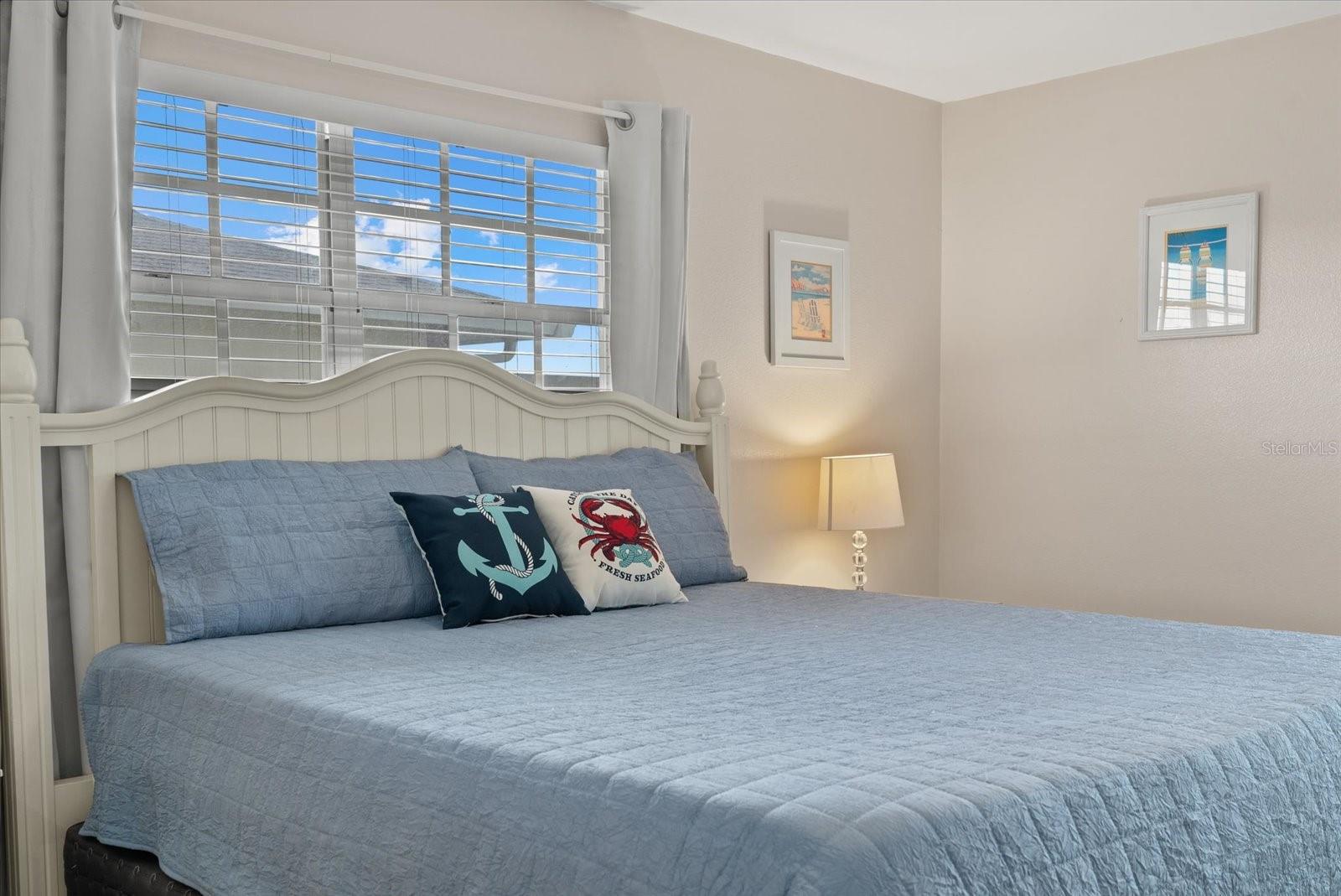 PALM MANOR PH 02 - Residential Lease