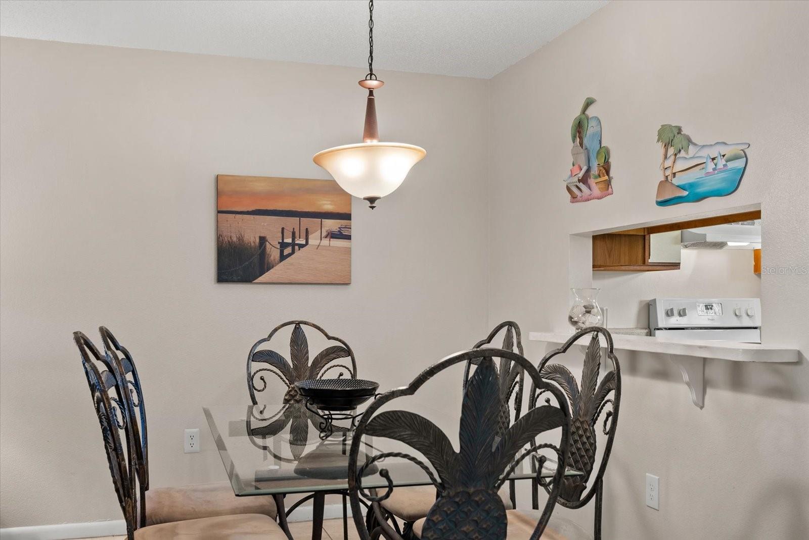 PALM MANOR PH 02 - Residential Lease