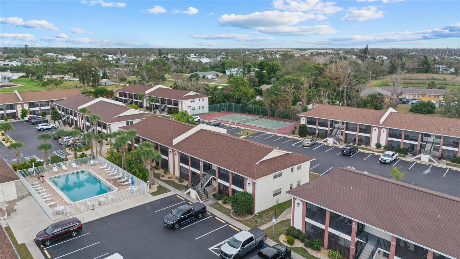 PALM MANOR PH 02 - Residential Lease