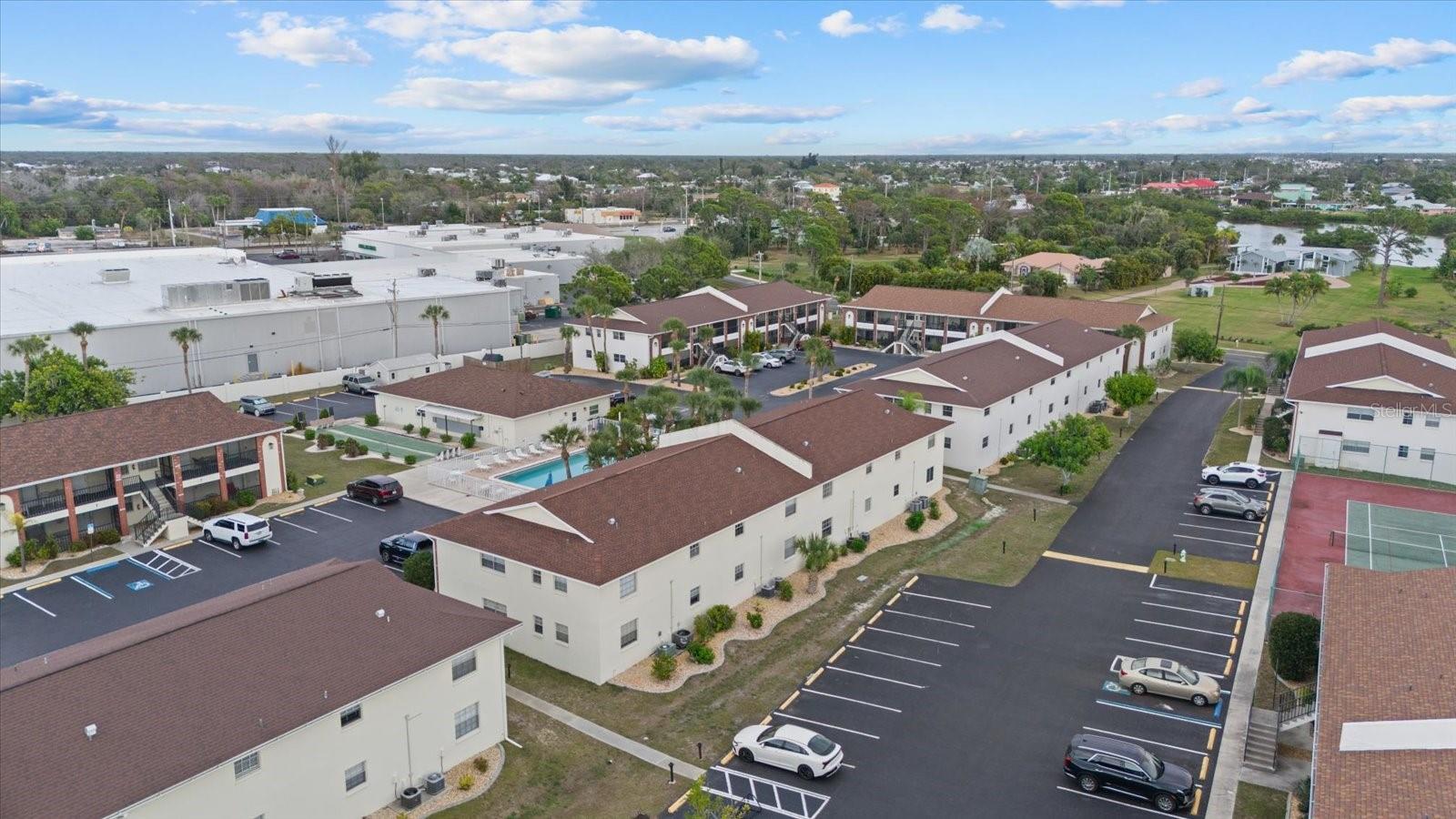 PALM MANOR PH 02 - Residential Lease