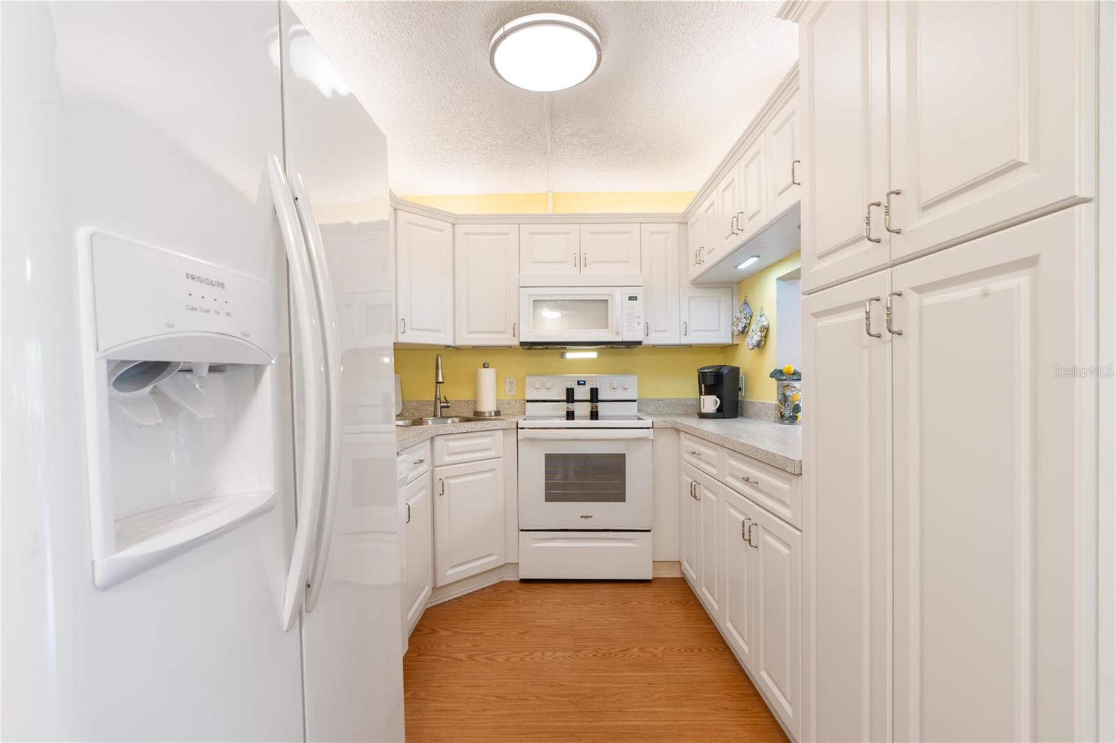 PINE RIDGE AT SUGAR CREEK - Residential